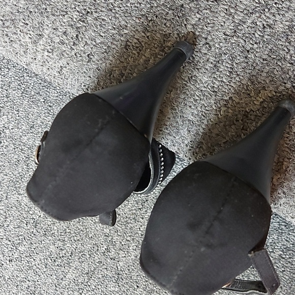 Rhinestone studded pumps - Picture 4 of 7